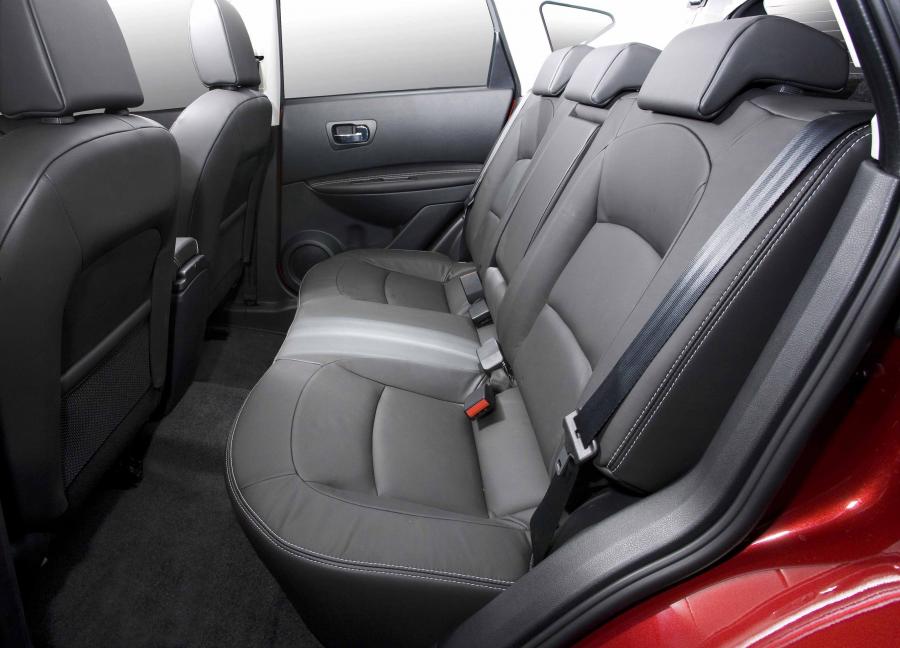  Nissan Qashqai 2010 года  (фото 11 из 204)